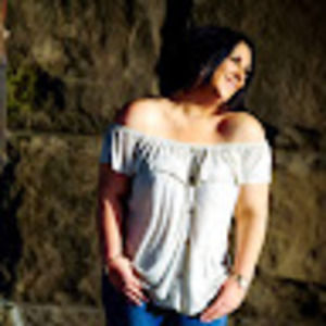 Meet your Posher, Elleni